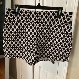 M25 - INC - International Concept Dress Shorts, Diamond Pattern, 10